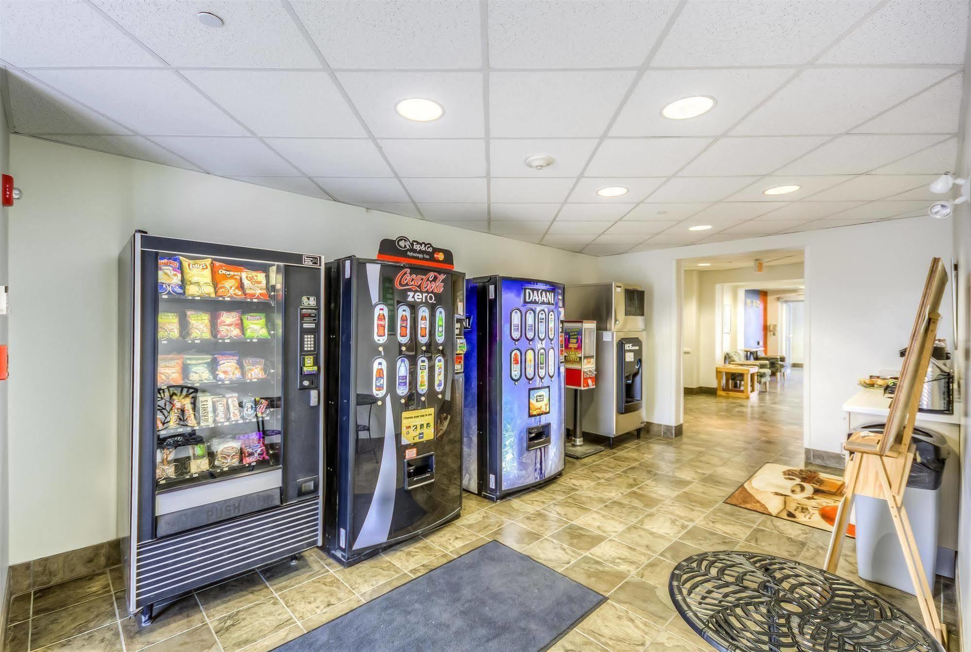 Motel 6-Estevan, Sk Exteriör bild