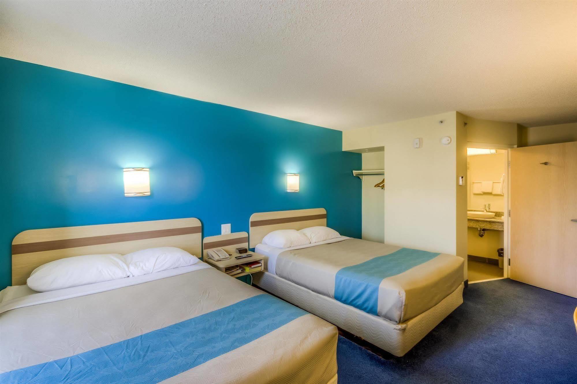 Motel 6-Estevan, Sk Exteriör bild