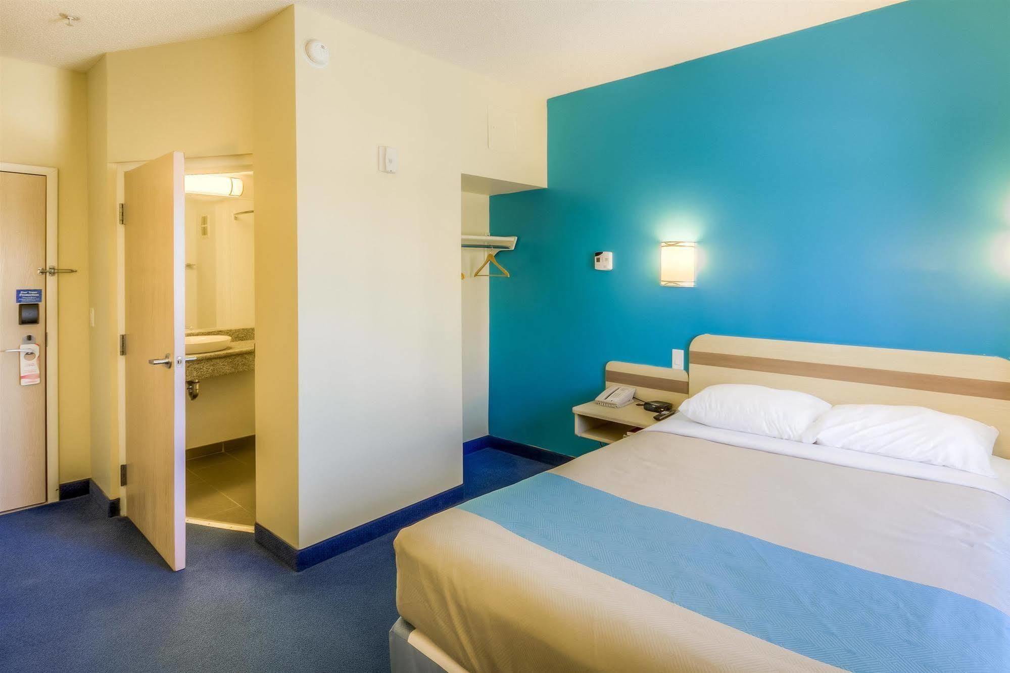 Motel 6-Estevan, Sk Exteriör bild